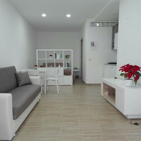 Al Centro Di Cagliari Apartment Exterior foto